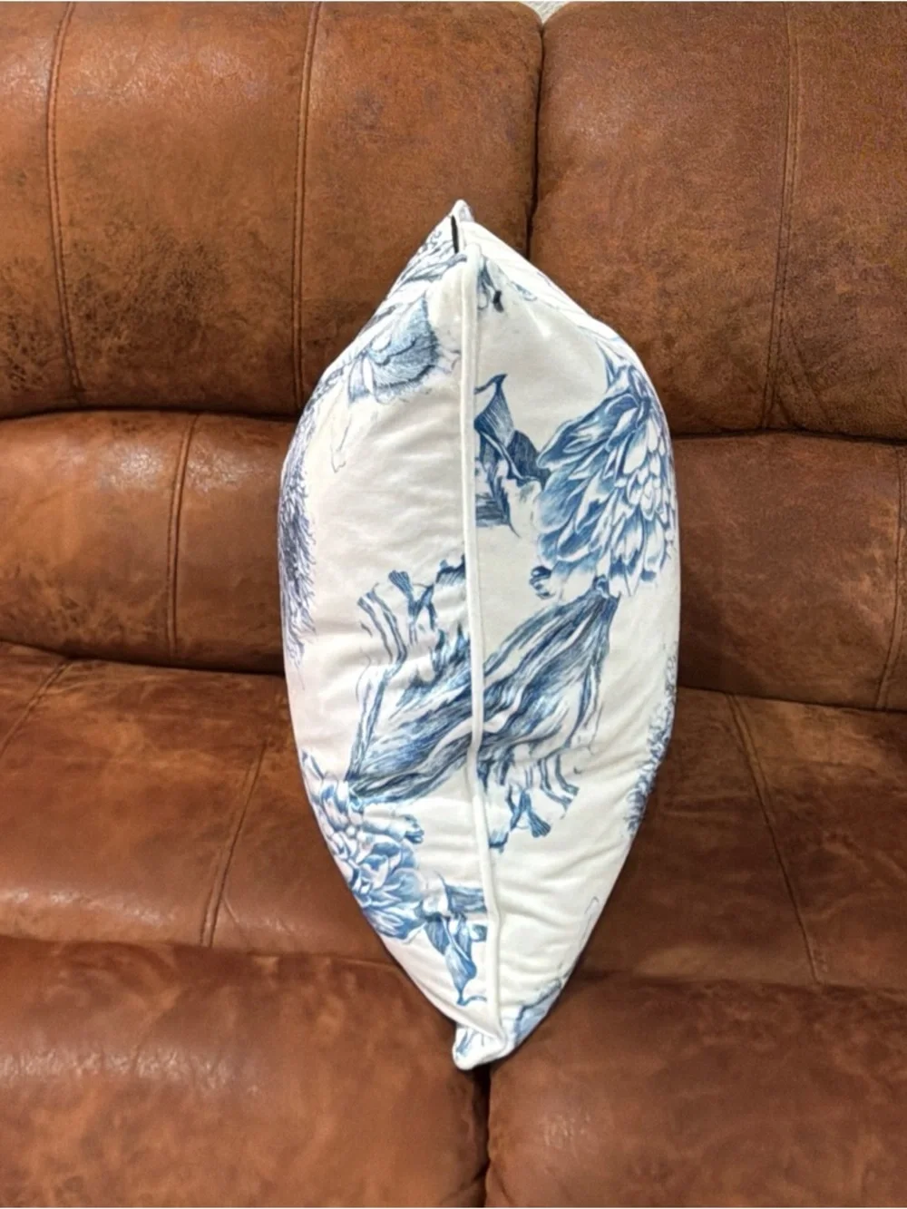 Soho Studio Decorative Throw Pillow 20” Boho Blossoms Floral Design Luxe Velvet‎